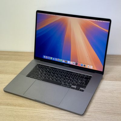 Macbook Pro 16″ 2019 | 16″ Retina | Intel i7 | 16 GB RAM | 512 GB SSD | Radeon Pro 5300M 4 Gb | macOS Sequoia |