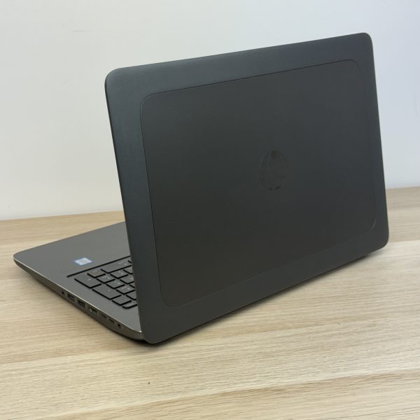 HP Zbook 15 G4 | 15,6 FHD | Intel i7 | 16 GB DDR4 | 512 GB SSD | Nvidia Quadro M2200 | Windows 11 | - Зображення 8